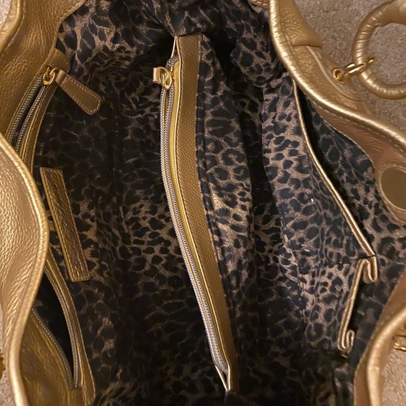 Gold Coach purse - Picture 3 of 3